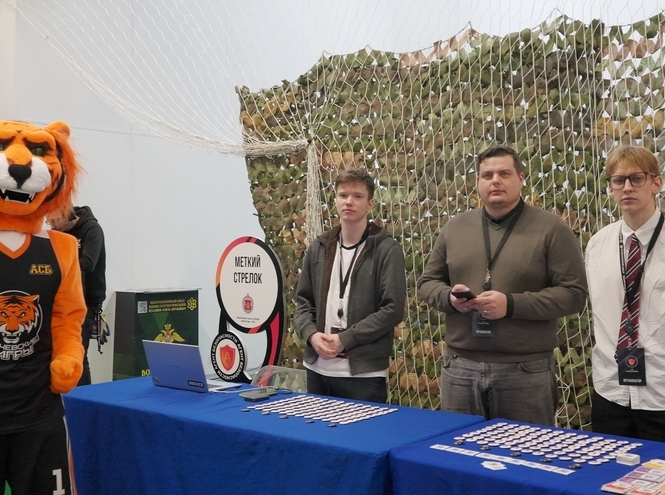 Кибербез для юных агентов: СПбГУТ на фестивале компании «ФосАгро»