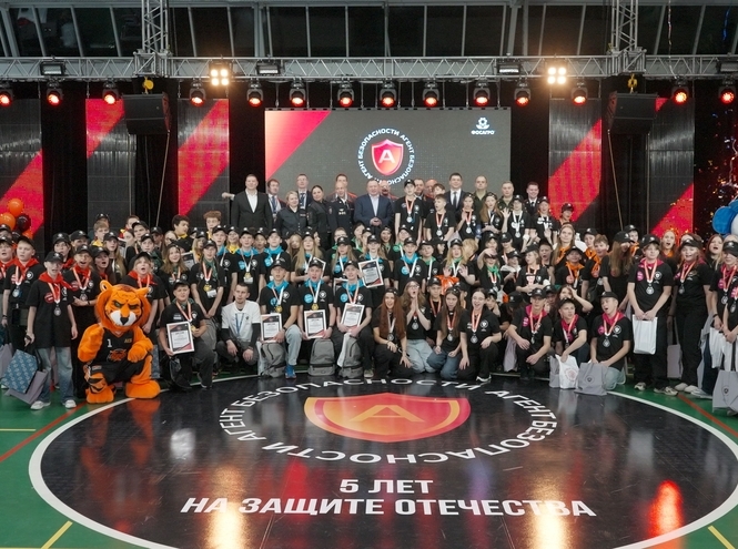 Кибербез для юных агентов: СПбГУТ на фестивале компании «ФосАгро»