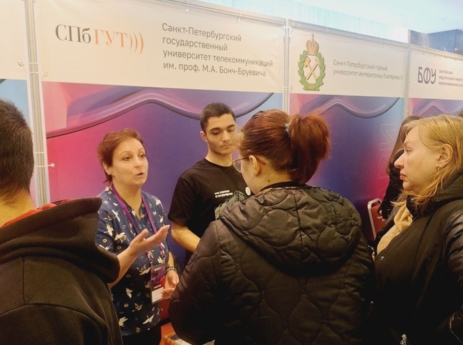 СПбГУТ принял участие в образовательных форумах для школьников