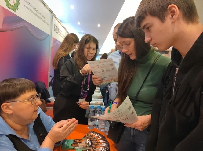 СПбГУТ принял участие в образовательных форумах для школьников