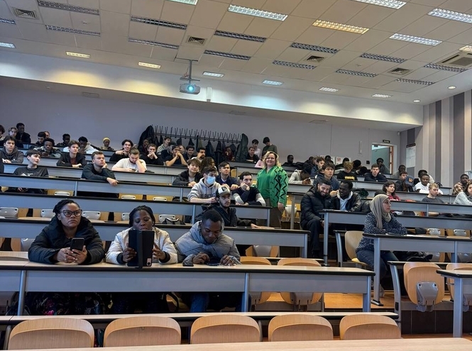 В СПбГУТ прошло собрание для иностранных студентов