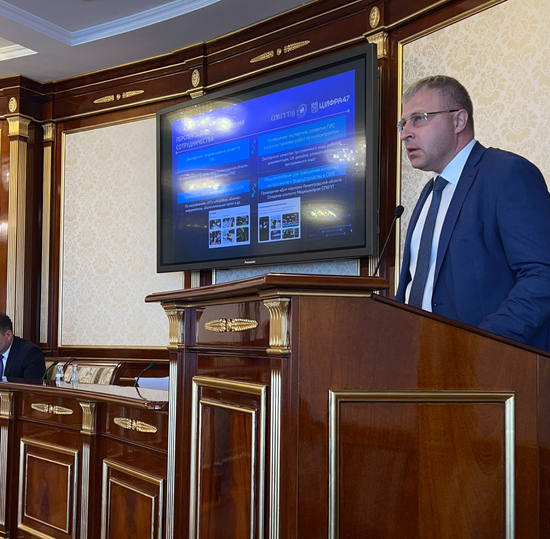 Ректор СПбГУТ представил систему развития ГИС перед губернатором Ленинградской области
