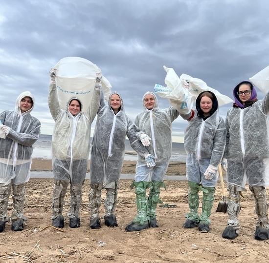От теории к делу: эковолонтеры СПбГУТ меняют облик Петербурга!