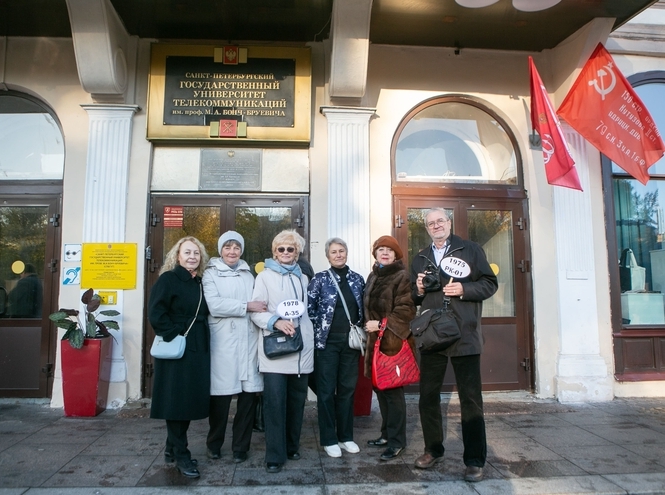 На Мойке, 61 прошла встреча выпускников ЛЭИС-СПбГУТ разных поколений