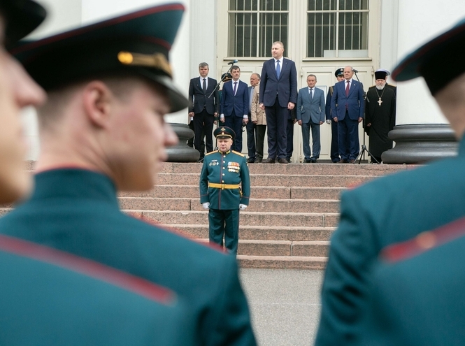 Состоялась церемония выпуска молодых офицеров военного учебного центра при СПбГУТ
