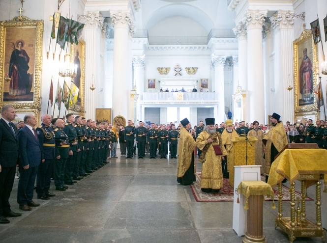Состоялась церемония выпуска молодых офицеров военного учебного центра при СПбГУТ