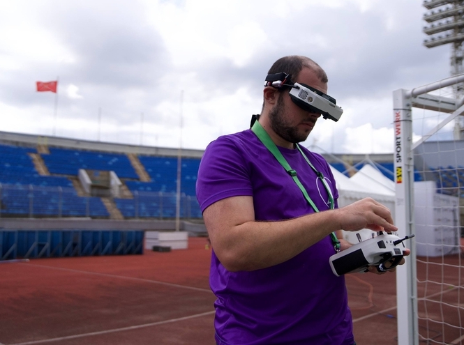 На стадионе «Петровский» определили сильнейших пилотов Северо-Запада